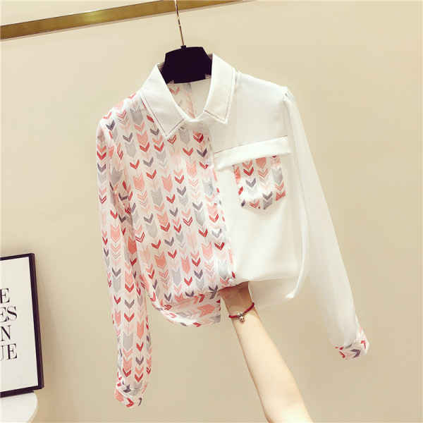 Női ing klasszikus gallérral és rátétes zsebbel