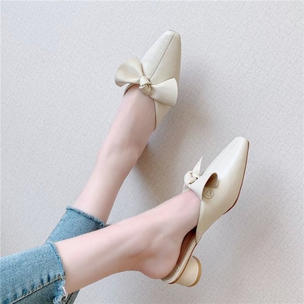 Női alkalmi papucs ökobőr szalaggal és alacsony sarkú