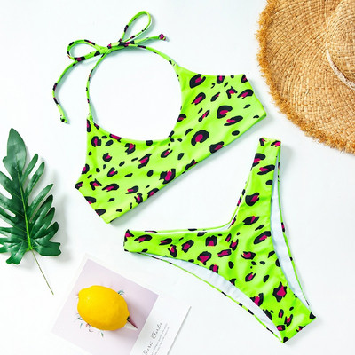 Kétrészes, leopárdmintás női fürdőruha