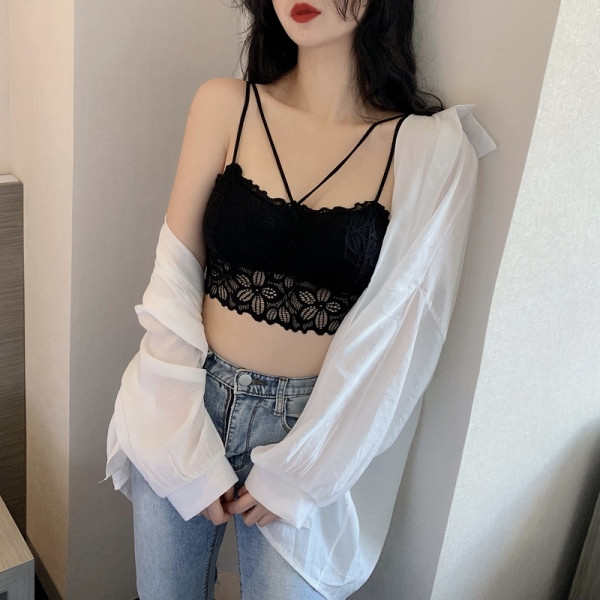 Modern női melltartó csipkével és dupla pánttal