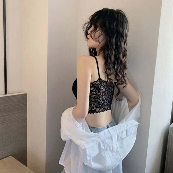 Modern női melltartó csipkével és dupla pánttal