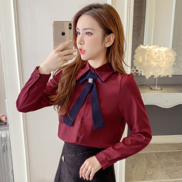 Sieviešu ikdienas krekls ar lenti un klasisku apkakli