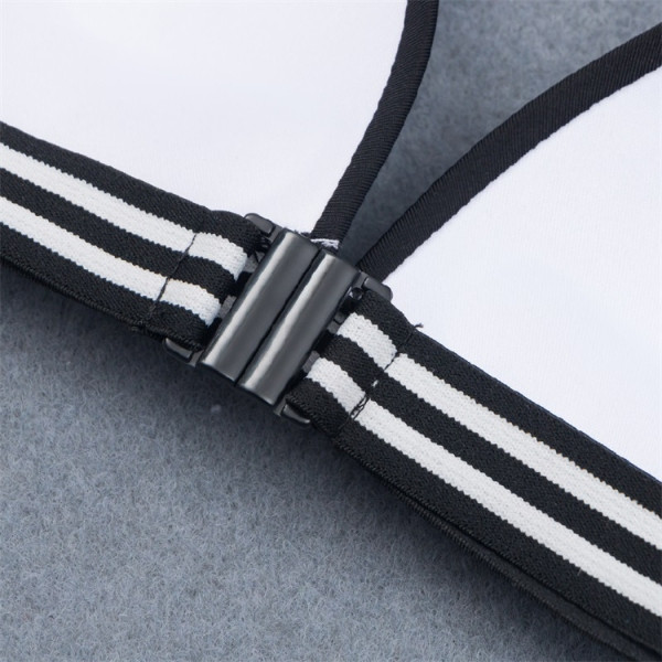 Sieviešu divdaļīgs peldkostīms ar biksēm ar augstu jostasvietu melnā krāsā