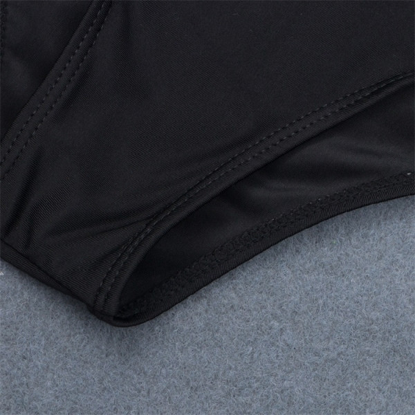 Sieviešu divdaļīgs peldkostīms ar biksēm ar augstu jostasvietu melnā krāsā