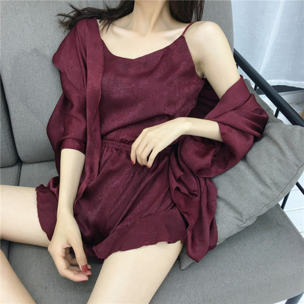 Sieviešu vasaras pidžama trīs daļās - veste, bikses un šorti