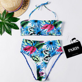 Sieviešu divdaļīgs peldkostīms ar ziedu rakstu un lentes augšdaļu