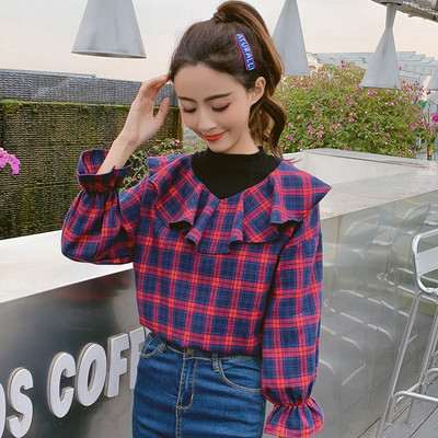 Stílusos női kockás ing fürtökkel és hosszú ujjakkal