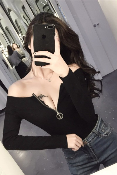 Testre szabott női blúz leejtett ujjakkal és cipzárral