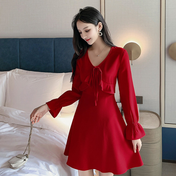 Rochie elegantă de damă, cu cravate și decolteu spitz