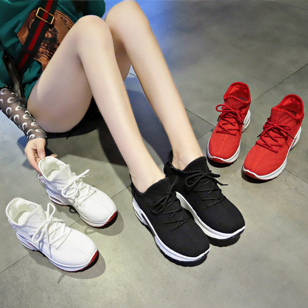 Jauns atsperu tekstila kedu modelis ar gaisa kameru