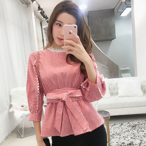 Moodne naiste ruuduline särk paela ja 3/4 varrukatega