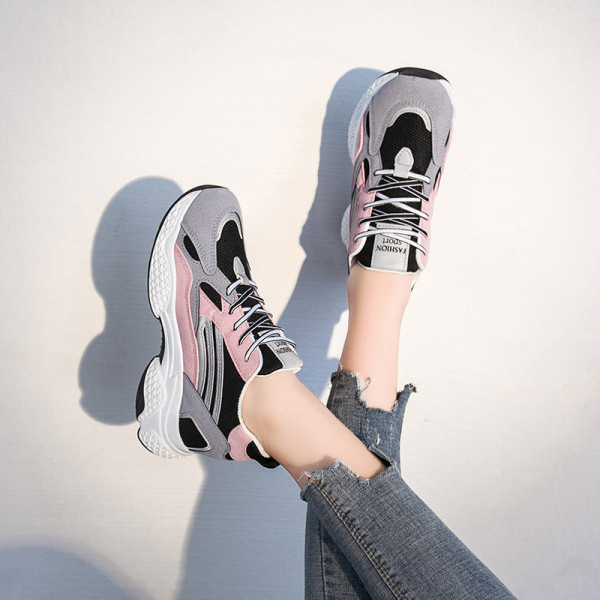 Eco velúrból készült alkalmi cipők, belső 3 cm-es platformmal