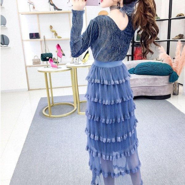 Vintage sieviešu mežģīņu kleita ar lokām