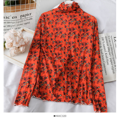 Tavaszi női blúz magas gallérral és virágmintával