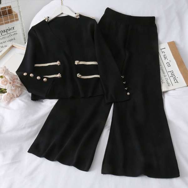 Naiste vabaaja õhukese kudumi komplekt, sealhulgas kampsun ja laiad püksid