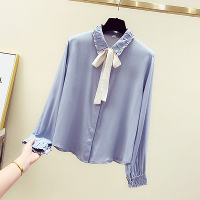 Sieviešu moderns krekls ar lentīti uz apkakles retro stilā