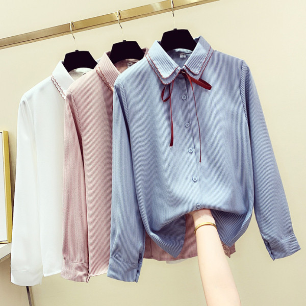 Sieviešu krekls retro stilā un kaklasaites apkakle