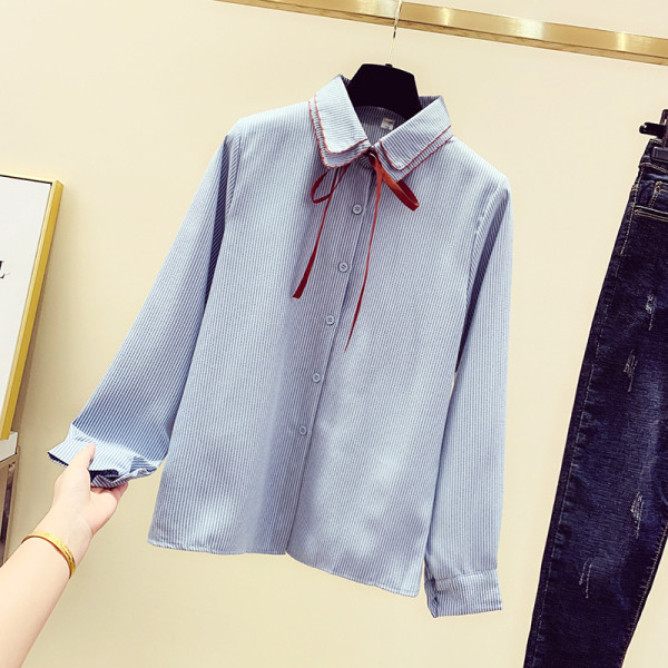 Sieviešu krekls retro stilā un kaklasaites apkakle