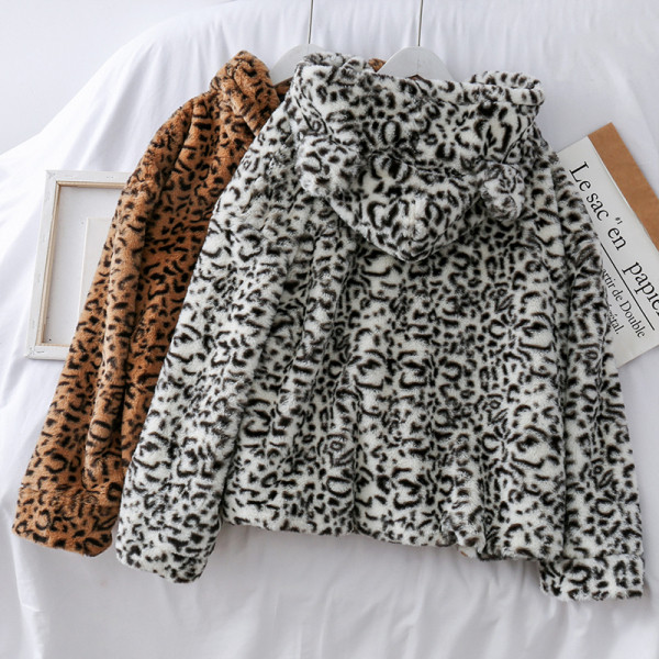 Új modell női tollkabát kapucnival és leopárd mintával