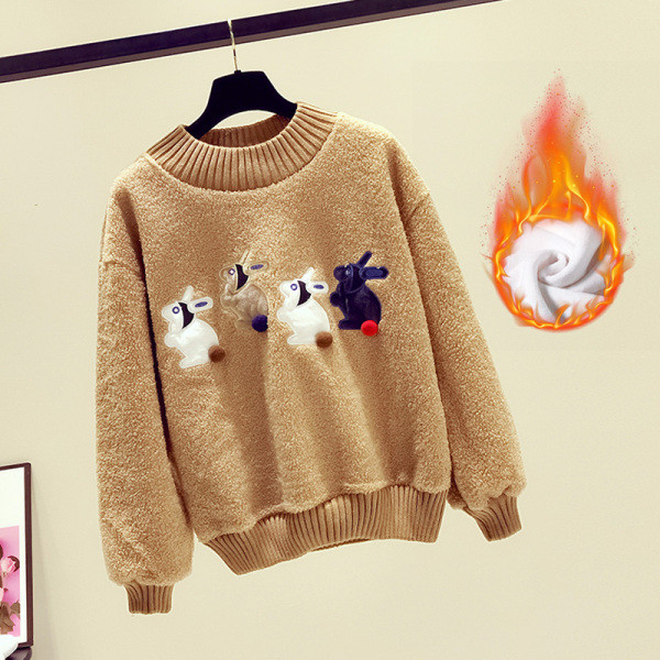 Зимна дамска блуза с 3D- елемент и обло деколте 