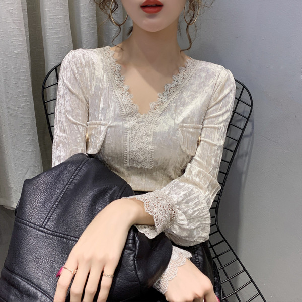 Női bársony tavaszi ing csipkével és spitz nyakkivágással