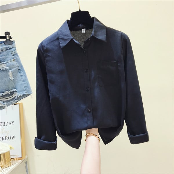 Sieviešu ikdienas krekls ar klasisku apkakli un kabatu