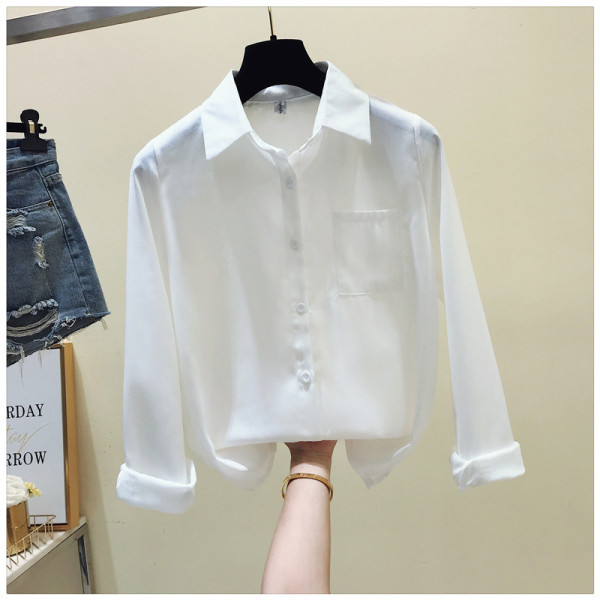 Sieviešu ikdienas krekls ar klasisku apkakli un kabatu