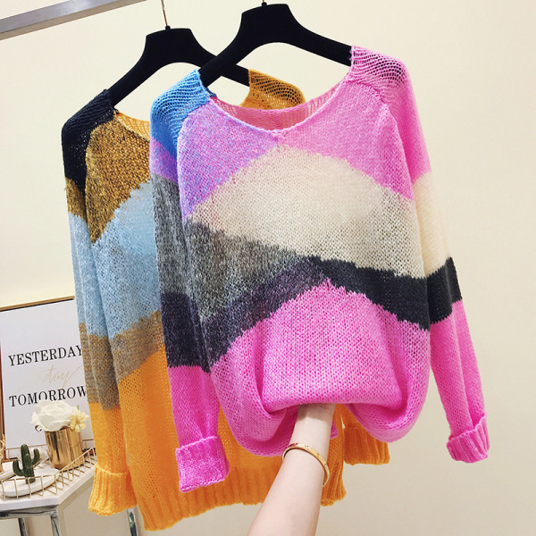 Sieviešu krāsains rudens-ziemas džemperis ar apaļu kakla izgriezumu