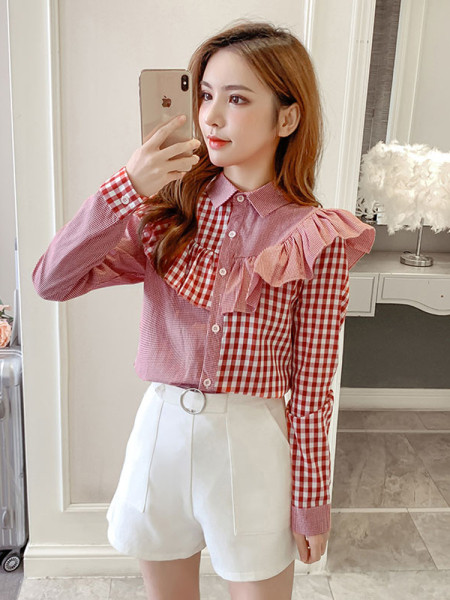 Uue mudeli ruuduline naiste särk nööpide ja lokkidega