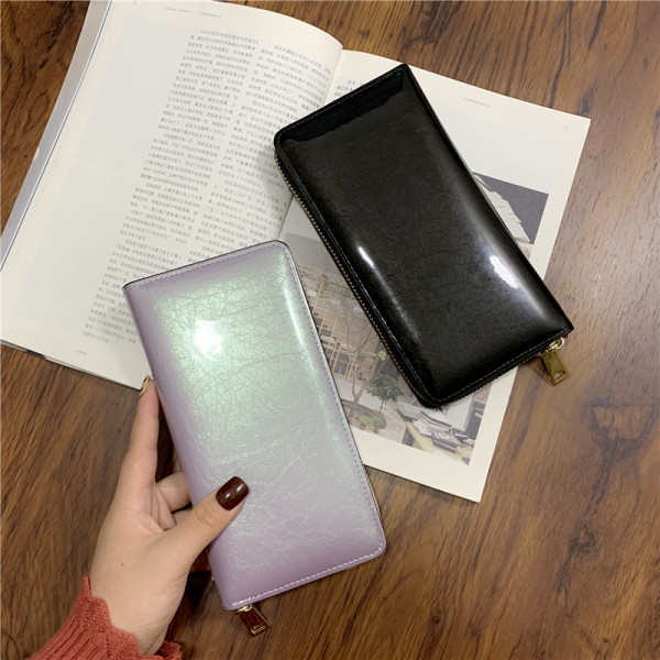 Női pénztárca cipzárral