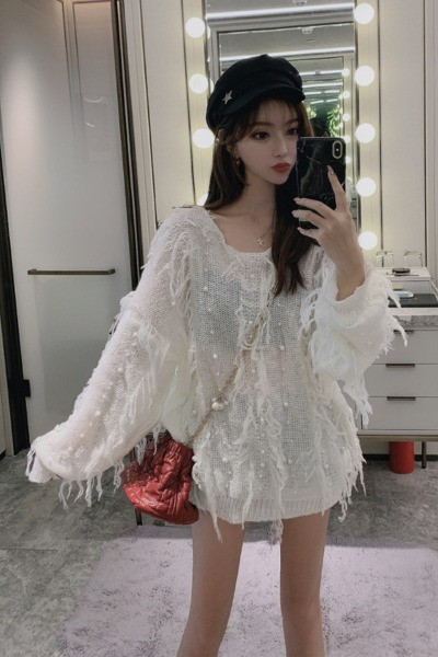 Plata sieviešu blūze ar izšuvumiem un pērlēm