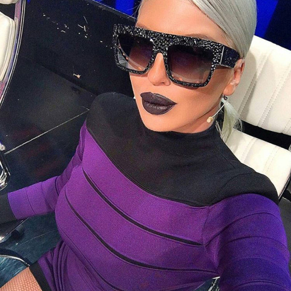 Női napszemüveg maszk új modellje négyzet alakú és kövekkel