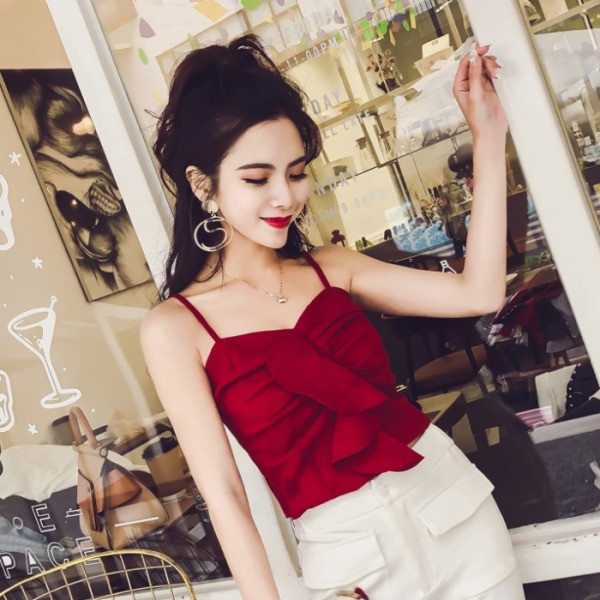 Uut mudelit peenikeste rihmade ja lokkidega naiste kehakinnitusega topp