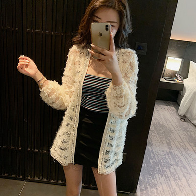 Tavaszi női kardigán hímzéssel