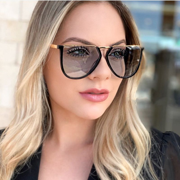 Modern női napszemüveg kerek formával, vékony kerettel