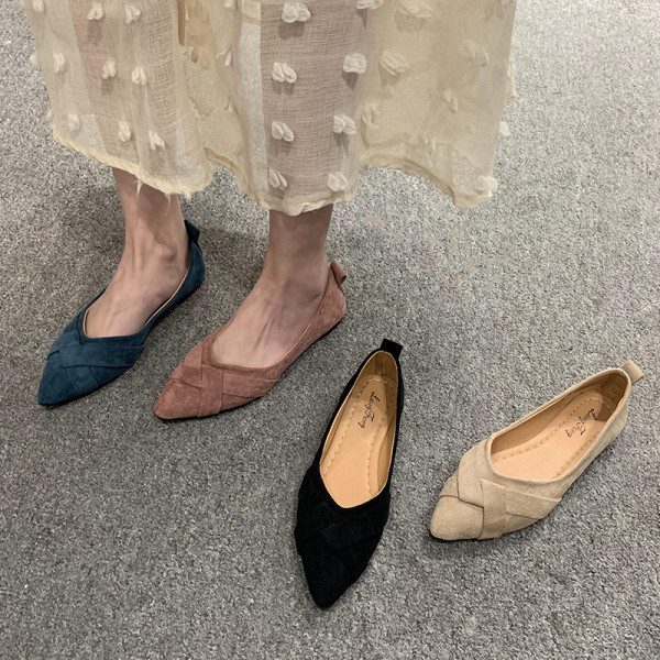 Sieviešu ikdienas mokasīni no eko zamšādas smaila modeļa