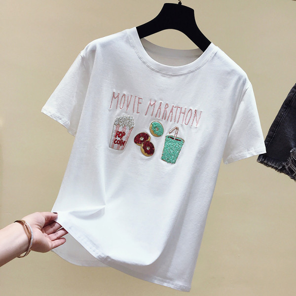 Sieviešu t-krekls ar krāsainu izšuvumu un apaļu kakla izgriezumu