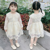 Šiuolaikinė vaikiška suknelė su nėriniais ir sagomis