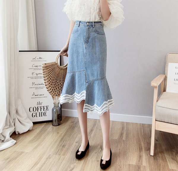 Sieviešu džinsa svārki ar mežģīnēm un kabatām