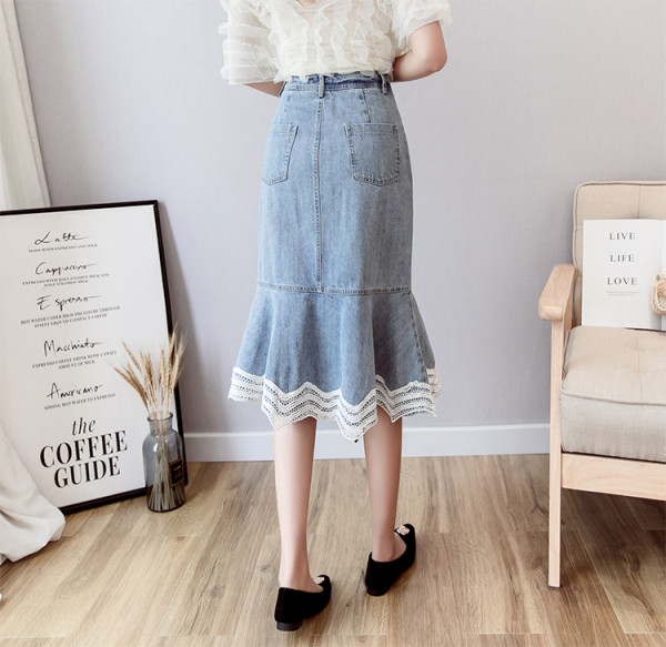 Sieviešu džinsa svārki ar mežģīnēm un kabatām