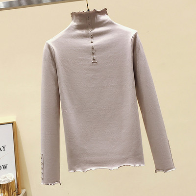 Moteriška rudens-žiemos palaidinė aukšta apykakle ir sagomis ant rankovių