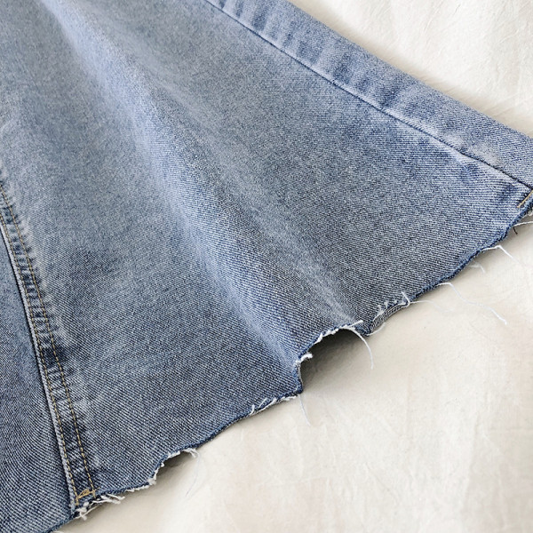 Lezser női farmerszoknya magas derékkal - egyenes modell