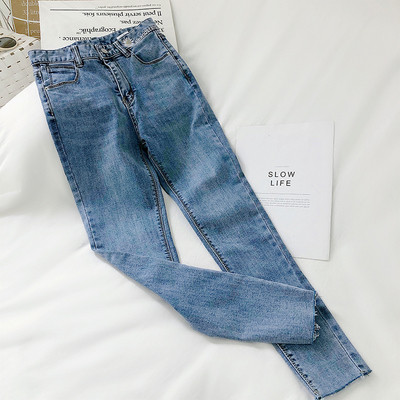 Ikdienas sieviešu džinsi ar augstu vidukli un izšuvumu