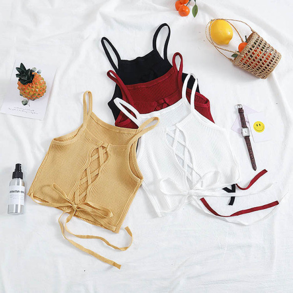 Дамски потник с тънки презрамки и изрязан гръб с връзки 