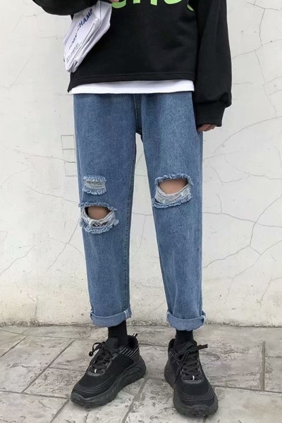 Tavaszi férfi farmer széles modell szakadt motívumokkal és méretekkel 3XL-ig