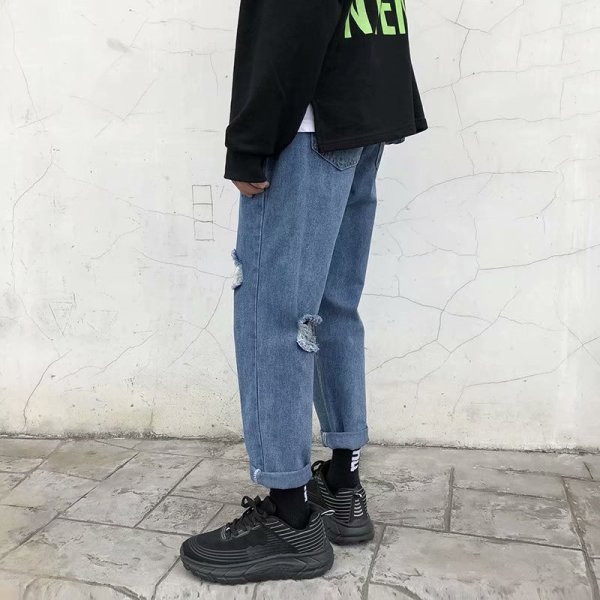 Tavaszi férfi farmer széles modell szakadt motívumokkal és méretekkel 3XL-ig