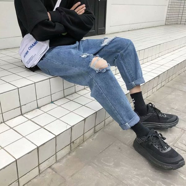 Tavaszi férfi farmer széles modell szakadt motívumokkal és méretekkel 3XL-ig