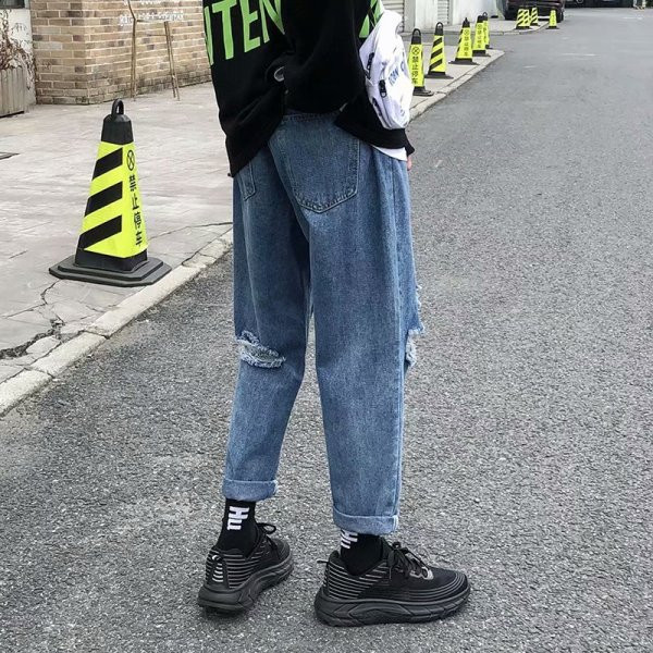 Tavaszi férfi farmer széles modell szakadt motívumokkal és méretekkel 3XL-ig