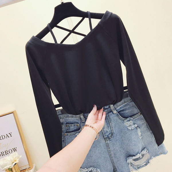 Modern női őszi blúz spitz dekoltázssal és csupasz vállakkal