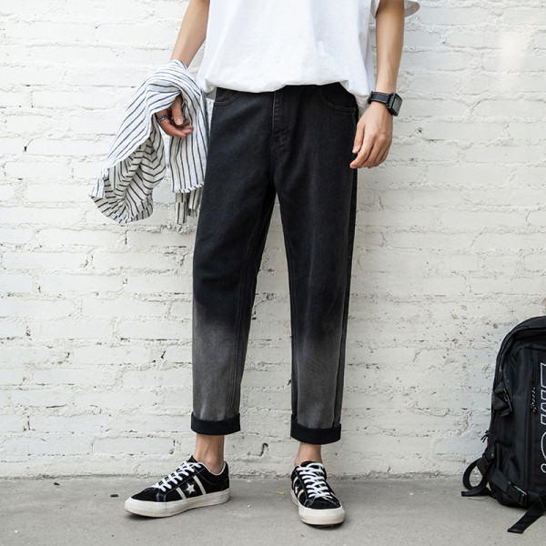 Pašreizējais vīriešu džinsu taisns modelis zaigojošās krāsās